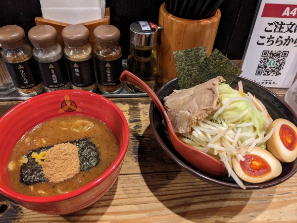 「特濃つけめん（全部盛り・ひやもり・中盛）」@つけ麺専門店 三田製麺所 三田本店の写真