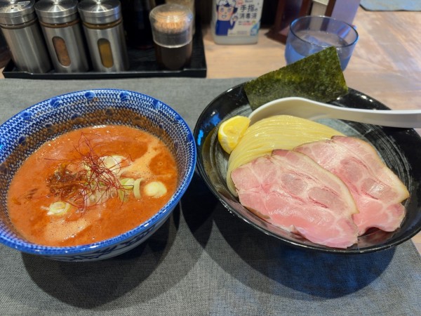 「えびとんつけ麺　950円」@麺屋 必道の写真