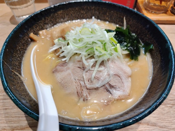 「札幌味噌ラーメン」@北海道らーめん 味八の写真