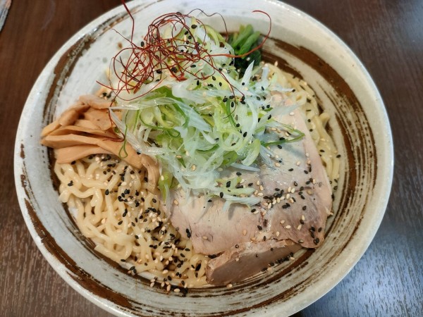 「黒マー油まぜそば 超大盛1000円」@まるのの写真