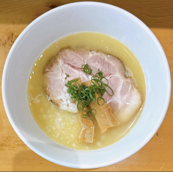 「鶏白湯らーめん塩」@RAMEN 青ニ彩の写真