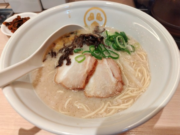 「豚骨　：バリカタ」@TOKYO 豚骨 BASE MADE by 博多一風堂 ecute品川サウス店の写真