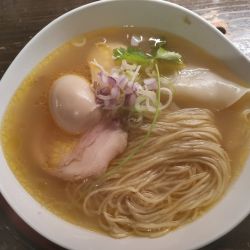 近江塩鶏麺