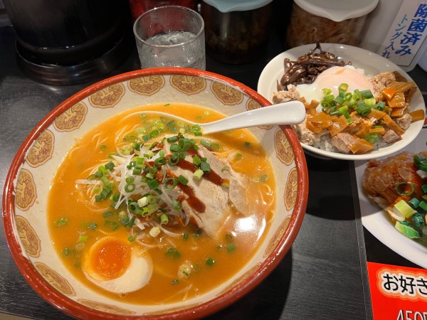 「辛みそラーメン メンマ丼セット」@然屋 竹ノ塚店の写真