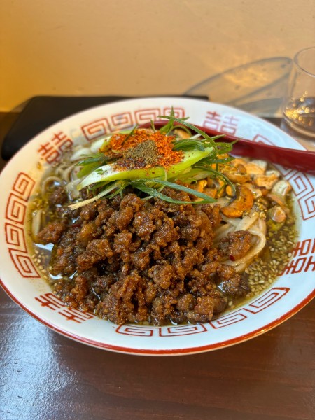「魚介みそしびから坦々まぜそば」@自家製麺と自然派食材 晴耕雨読の写真