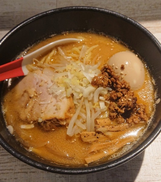 「味玉味噌らーめん」@麺屋 誉の写真