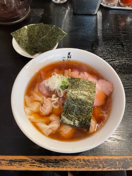 「チャーシューワンタン麺海苔トッピング」@支那ソバ 小むろの写真