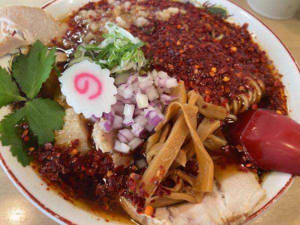 「今週限定：黒800円+唐辛子100円」@麺食処 じゅんちゃん家の写真