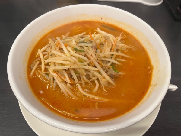 「秘伝の辛味噌ラーメン」@日高屋 溝の口Qiz店の写真
