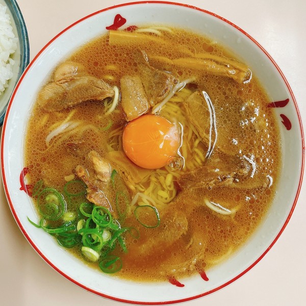 「中肉＋生玉子＋めし」@中華そば いのたに 本店の写真