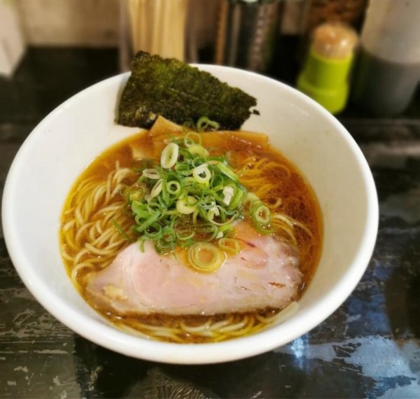 「しょうゆらーめん」@中華そば かなでの写真