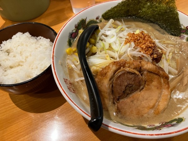 「味噌ラーメン850円＋半ライス100円」@大古洞の写真