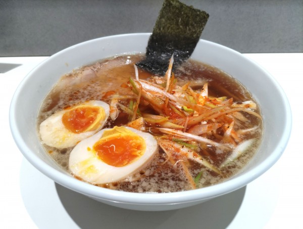 「ネギ辛ら～めん + 味付け玉子」@ラーメン 餃子 あすなろの写真