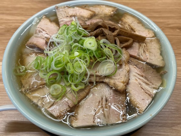 「つるちゃんラーメン（大）＋ワンタン」@麺屋 つるるの写真