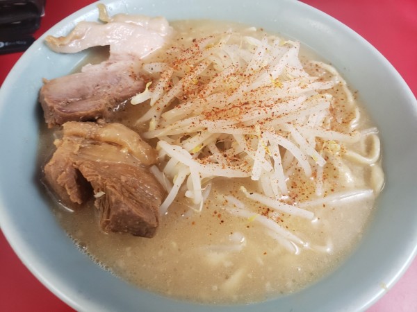 「小麺少なめからめ」@ラーメン二郎 新宿歌舞伎町店の写真