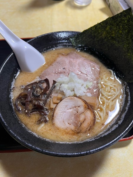 「ラーメン豚骨変更」@房州華乃蔵の写真