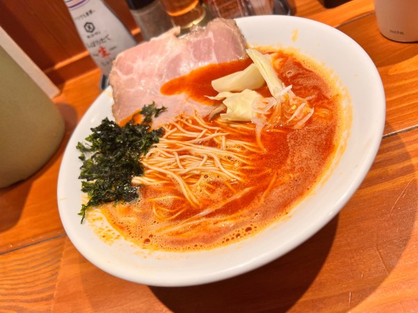 「赤辛ラーメン【4辛】」@麺屋 真心の写真