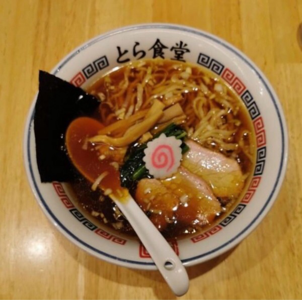 「手打中華そば」@とら食堂 福岡分店の写真