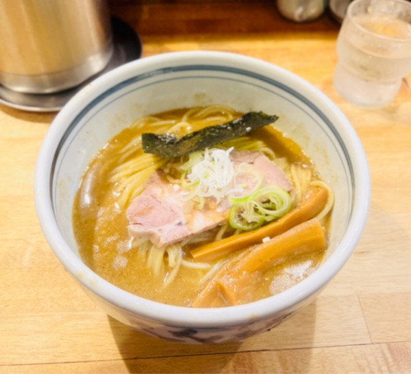 「らーめん+生たまご」@こうかいぼうの写真