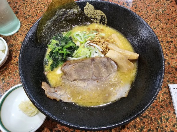 「【限定】醤油豚骨ラーメン　900円」@toshimaZEROの写真