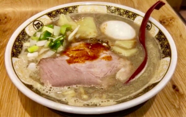 「ラーメン」@すごい煮干ラーメン凪 新宿ゴールデン街店 本館の写真