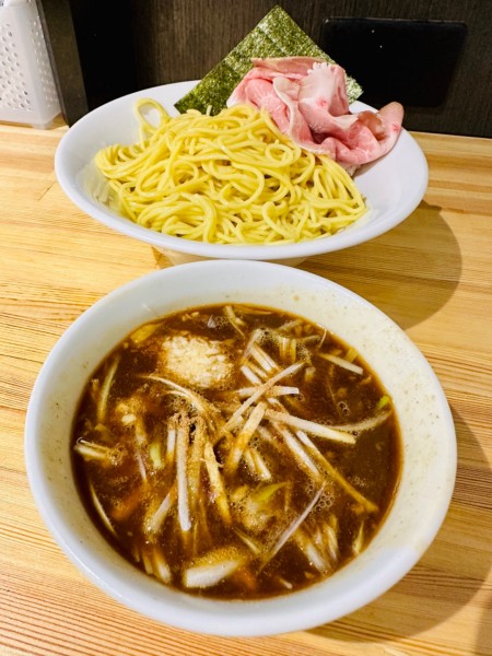 「【限定】背脂スパイスカレーつけ麺【1000円】」@一番だしラーメン しんせんの写真