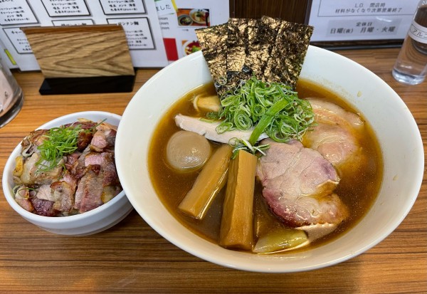 「葉月特ワンタン麺、麺大盛り、肉飯」@らぁめん 葉月の写真