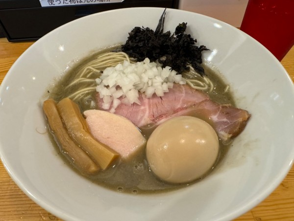 「濃厚煮干らーめん」@煮干らーめん 川むらの写真