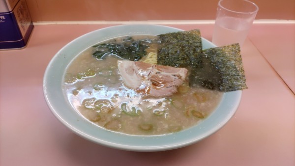 「ラーメン＋ネギライス(サービスデー500円+200円)」@ラーメンショップ椿 新奥多摩街道店の写真