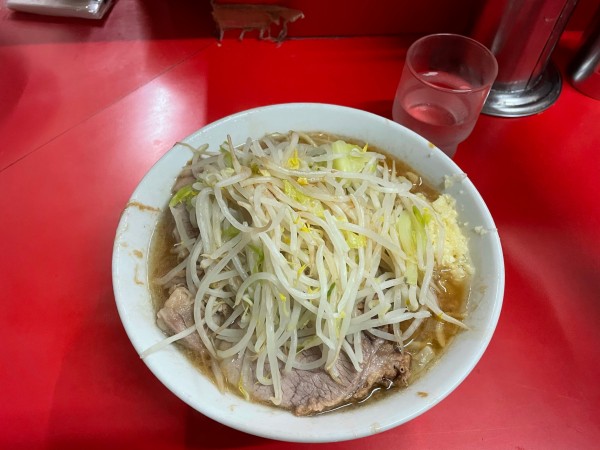 「小ラーメン　麺少なめ」@ラーメン二郎 松戸駅前店の写真