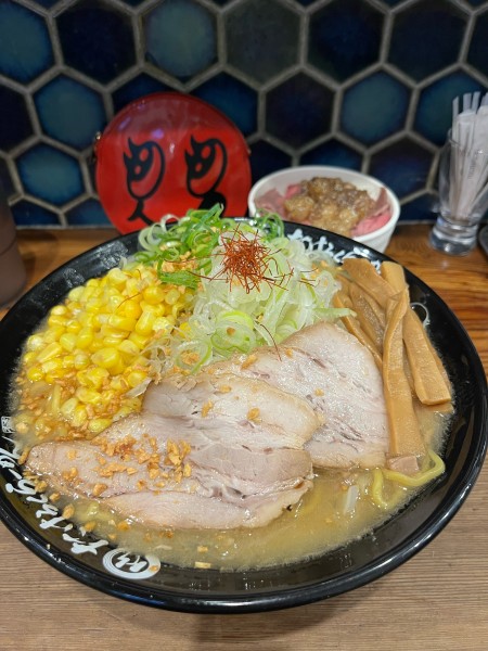 「特濃味噌らーめん　牛あぶら飯」@竹麓輔らーめん創作工房の写真