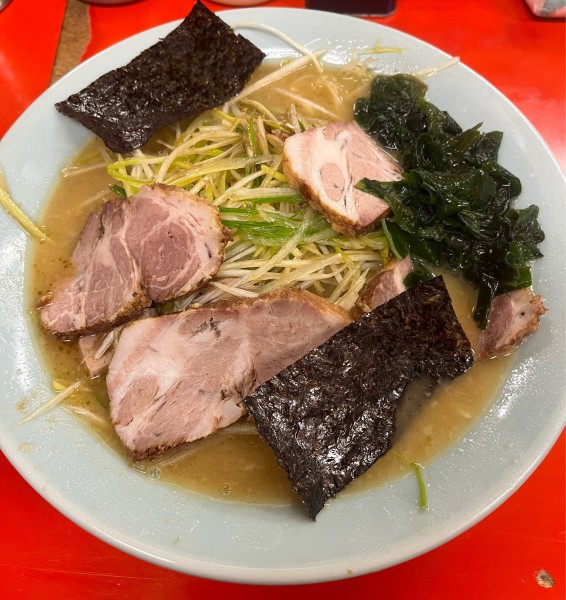 「ネギみそチャーシューメン(1200円)＋大盛(200円)」@ラーメンショップ 深谷店の写真