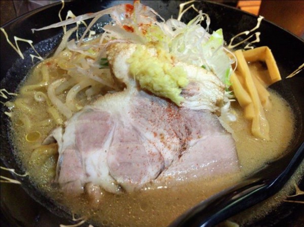 「黒味噌ラーメン」@黒味噌らーめん 初代けいすけ 品川店の写真