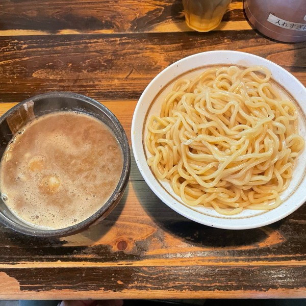 「京介魚介つけ麺 中300g (あつ盛)」@つけめん屋 赤羽京介の写真