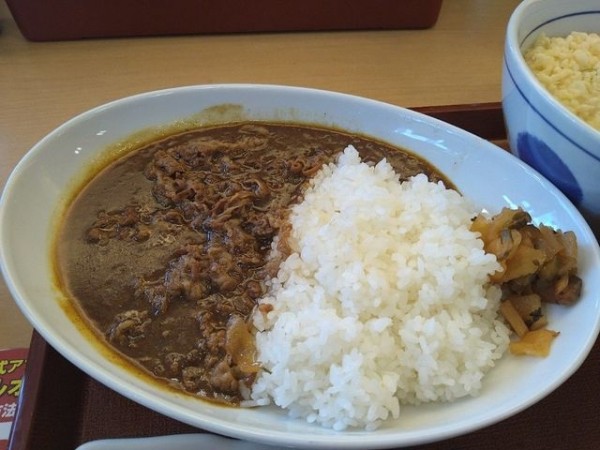 「牛あいがけカレー」@なか卯 京都八条口店の写真