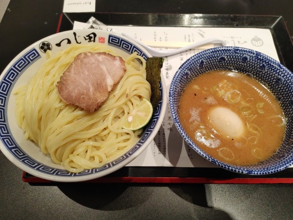 「濃厚味玉つけ麺」@つじ田 ららぽーとEXPOCITY店の写真