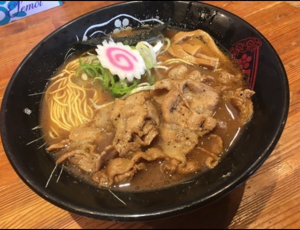 「背脂豚骨」@金澤濃厚豚骨ラーメン 神仙 品達品川店の写真