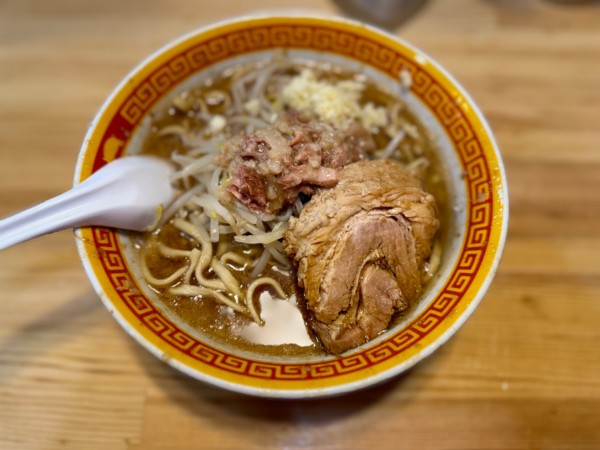 「ラーメン1/3麺180g(豚1枚) 880円」@えどもんど 中野の写真