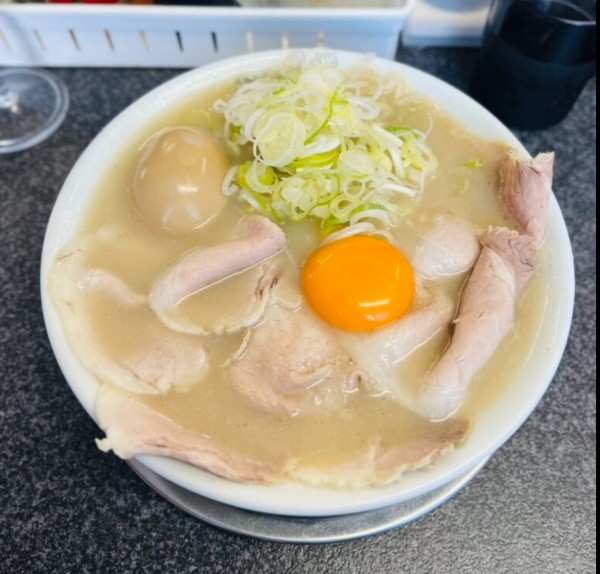 「全部のせ¥1,500-(干し海苔か焼き海苔付き) やわ麺で」@いちげん。の写真