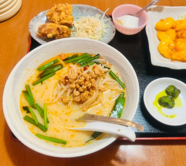 「台湾豚骨ラーメン［えびマヨ定食に含む］」@中華料理 萬福の写真