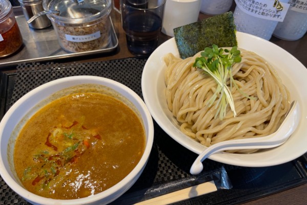 「カレーつけ麺  特盛」@ブラウンの写真