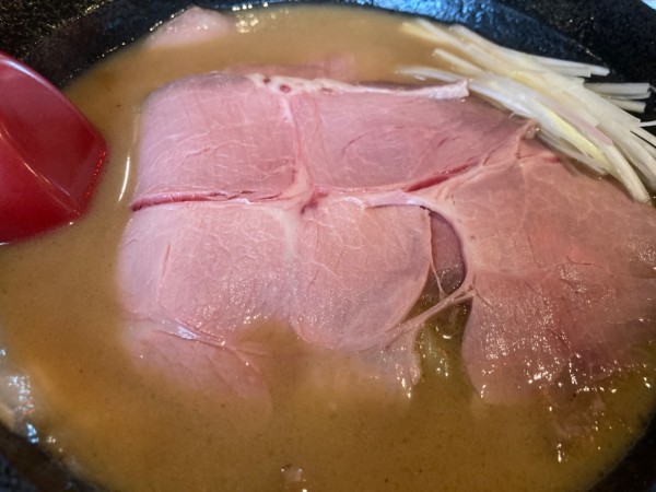 「カニ豚骨ラーメン(平打ち麺)」@カニ龍の写真