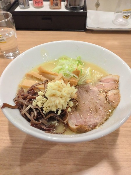 「鳥白湯ラーメン細麺」@ラーメン酒場 天狗の写真