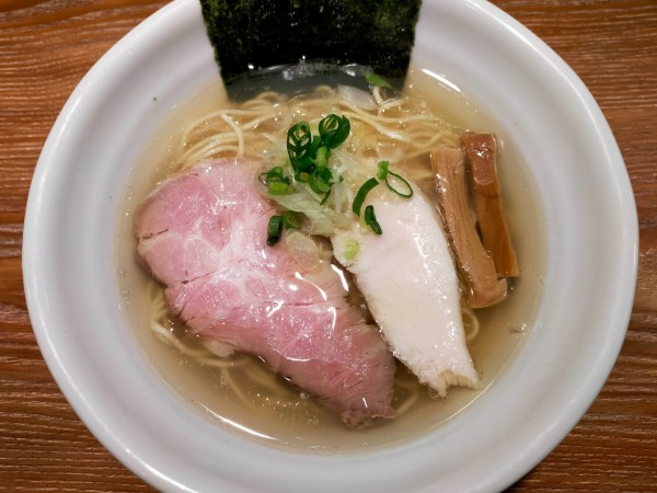 「中華そば(しお)900円」@中華そば やま福の写真