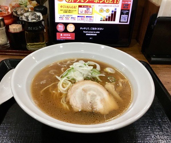 「旭川醤油ラーメン(720-50¥)」@北海道らぁめん伝丸 6号ひたちなか田彦店の写真