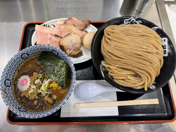 「柏幻霜ポーク全部乗せ濃厚つけめん 大」@松戸富田麺絆の写真