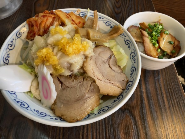 「Zさんのキムチ 出汁ジャンク油そば」@二葉 上荻店の写真