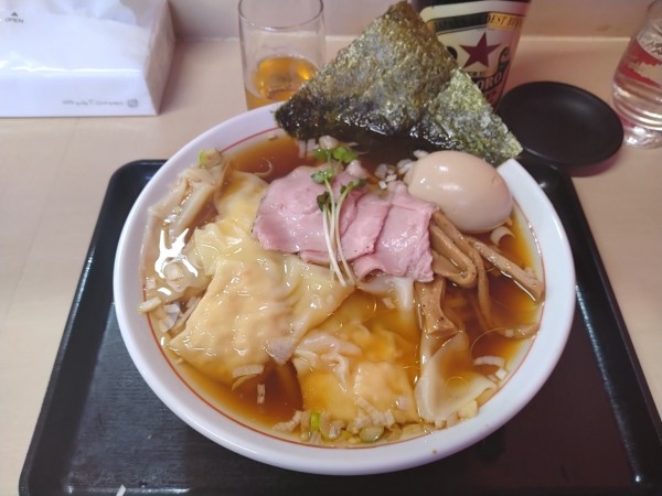 「特製中華そば¥1130+赤星(アテ付き)¥600-」@手揉み中華そば いしまの写真