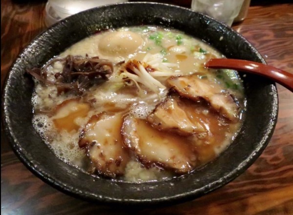 「ラーメン」@龍の家 新宿小滝橋通り店の写真
