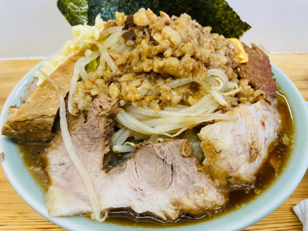 「ラーメン 300g 他 1,300円」@ラーメン工藤の写真